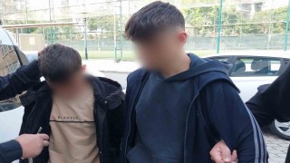 Samsunda tüfekle ev kurşunlayan 2 çocuk yakalandı
