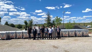 Sandıklıda çöp konteyneri dağıtımı yapıldı