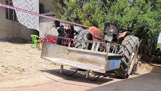 Şanlıurfada feci olay: Traktörü hareket ettiren 2 yaşındaki çocuk, 1 yaşındaki kuzenini ezdi