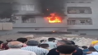 Şanlıurfada yangın paniği: Alev alev yanan daire küle döndü
