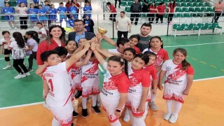 Sarıgölde geleneksel çocuk oyunlarına rekor katılım