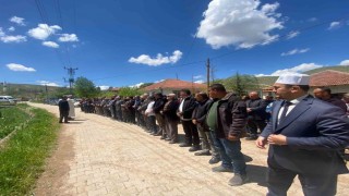 Sarıkayada vatandaşlar yağmur duasına çıktı