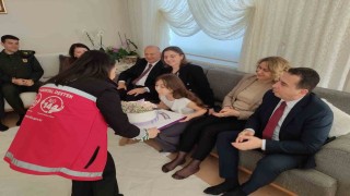 Şehit Astsubay Nejdet Aydoğdunun kızına doğum günü sürprizi
