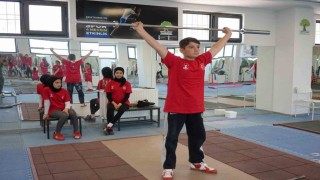 Şehitkamilde halter kursu açıldı