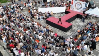 Silivri Kültür Merkezi ve Mahalle Evlerinde eğitim alan kursiyerlerin el emeği ürünleri sergilendi