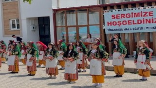 Sinanpaşada Hayat Boyu Öğrenme Haftası Yıl Sonu Sergisi açıldı