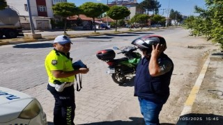 Sinanpaşada motosiklet sürücülerine yönelik denetimi