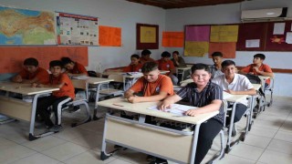 Sınıfın afacanları derece yaptı, köy okulunun gururu oldu