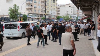 Şırnakta mahallede başlayan kavga caddeye taştı: 2 yaralı