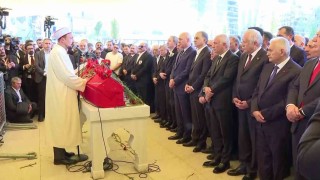 Sırrı Süreyya Önder son yolculuğuna uğurlandı
