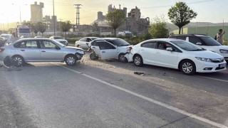 Sivasta zincirleme trafik kazası: 4 yaralı