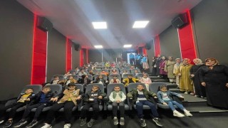 Somada Kuran kursu öğrencilerine sinema etkinliği