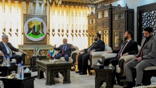 Suriye Devlet Başkanı eş-Şara, Azerbaycan Başbakan Yardımcısı Şerifovu kabul etti
