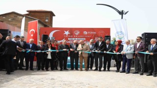 Talasta Türkçe Sokağı açıldı