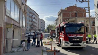 Tamir ettiği arabasının altında kalan adam hayatını kaybetti