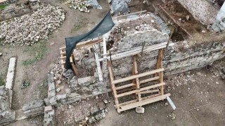 Tarihi dokuya müdahale edildi, önce beton döküldü, sonra gizlice söküldü