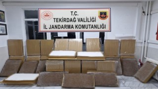 Tekirdağda jandarmadan ruhsatsız silah ve kaçak ürün operasyonu