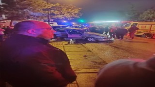 Ters yönden gelen araç kazaya sebep oldu: 2si çocuk 5 yaralı