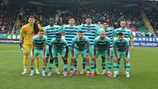 Trendyol Süper Lig: Çaykur Rizespor: 0 - Gaziantep FK: 0 (İlk yarı)