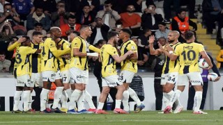 Trendyol Süper Lig: RAMS Başakşehir: 0 - Fenerbahçe: 1 (İlk yarı)