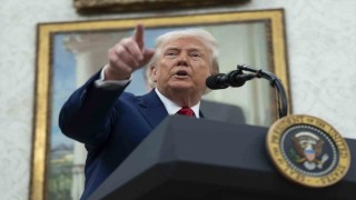 Trump, Ukraynada barış için Putin ve Zelenskiy ile üçlü görüşmeye hazır