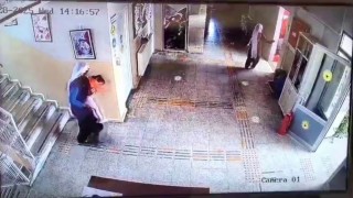 Tuncelide müdürün Heimlich manevrası, minik çocuğun hayatını kurtardı