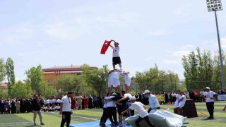 Tutakta 19 Mayıs Atatürkü anma Gençlik ve Spor Bayramı Coşkuyla kutlandı