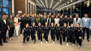 U17 Hentbol Kadın Milli Takımı Osmaniye’de Moral Depoladı