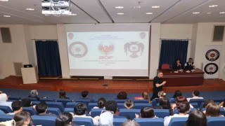 Uluslararası öğrencilere bilgilendirme semineri