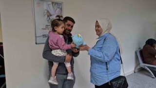 Üniversite öğrencileri başlattıkları kampanya ile hasta çocukların yüzünü güldürdü