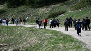 Üniversite öğrencileri dersi Ilgaz Dağında işledi
