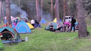 Üniversite öğrencileri Uzunderede doğayla buluştu