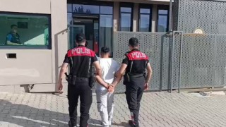 Uygulamada şüphe çekti, 21 yıl hapisle arandığı ortaya çıktı