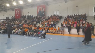 Vagon Sahne Akyakada çocuklarla buluştu