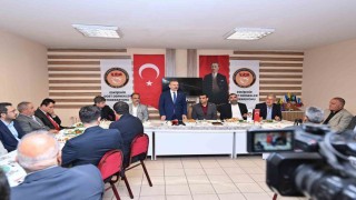 Vali Aksoy, Dost Dernekler Federasyonuna iade-i ziyarette bulundu