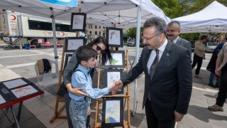 Vali Aksoydan Engelsiz Hayır Panayırına ziyaret