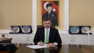 Vali Çiftçi; Gençlerimiz mâziden âtiye uzanan şanlı tarihimizin birer emanetçisidir