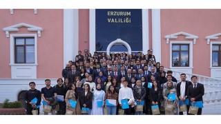 Vali Çiftçiden Palandöken Ekonomi Forumunda görev alan ETÜlülere jest