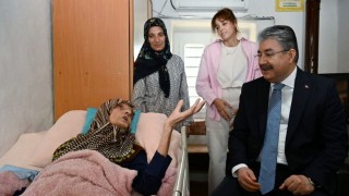 Vali Erdinç Yılmaz’dan Şehit Annesine Anlamlı Ziyaret