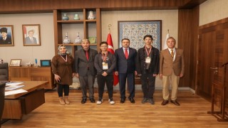 Vali Musa Işından dünya birincisi öğrencilere tebrik