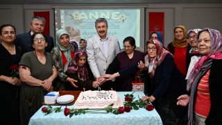 Vali Yılmaz’dan Anneler Günü’nde Huzurevi Ziyareti