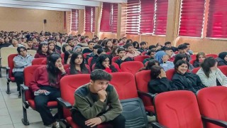 Van Büyükşehir Belediyesi öğrencileri sokak hayvanları hakkında bilgilendirdi
