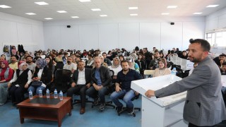 Van Büyükşehir Belediyesinden öğrencilere ‘meslek tanıtım semineri