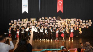 Van Büyükşehir Belediyesinin kreş öğrencilerinden yılsonu etkinliği