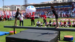 Vanda 19 Mayıs coşkuyla kutlandı