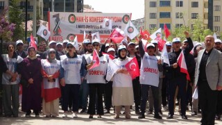 Vanda işten çıkarılan işçilerin buruk ‘1 Mayıs kutlaması