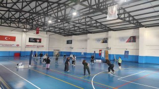 Vartoda voleybol kursuna yoğun ilgi
