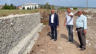 Ellek Beldesi’nde Atalan Deresi Islah Çalışmaları Devam Ediyor