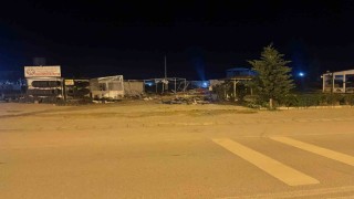Yıkım yapılacak iş yerinde zabıta ekipleriyle çalışanlar arasında kavga: 5 yaralı