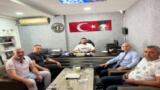Yolda bulduğu yaban keçisi yavrusunu Doğa Koruma ve Milli Parklara teslim etti